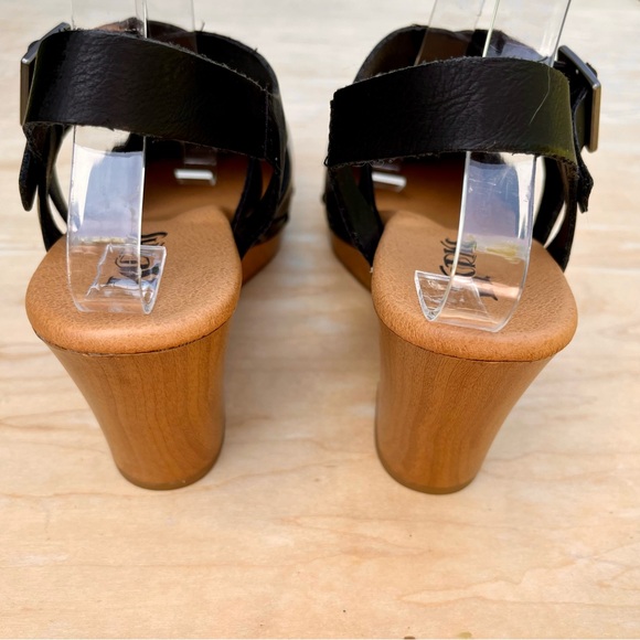 KORKS Womens Abloom Clog Sz 9M Black Ankle Strappy Studded Mules Platforms - Picture 6 of 9